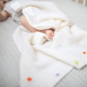 Why Cashmere Blankets Are Good for Babies